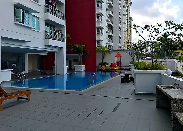 Stay@Saazlin\'S D\'Larkin Residence